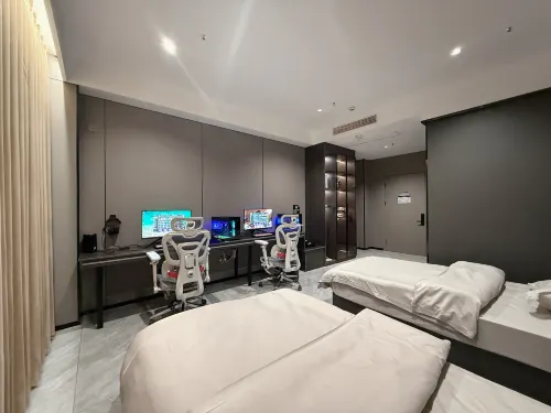Fengshen E-Sports Hotel (Sihong Shuanggou Town) - เปิดใหม่