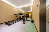 Elong Anyun Hotel (Shanghai Hongqiao Airport National Exhibition and Convention Center) - gimnasio