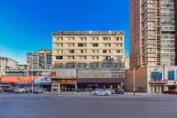 Borrman Hotel (Xinyu Station Baoshi Park) Hotel dekat Xinyu West Station