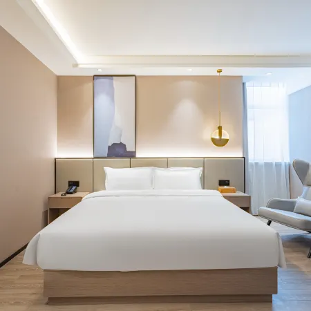 Starway Hotel (Changji Dongfang Plaza)