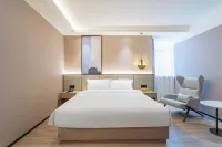 Starway Hotel (Changji Dongfang Plaza)