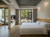 Anji Fanyin · Hillside Wilderness Luxury Private Hot Spring Mountain Stream Holiday Villa Hotels in Anji County