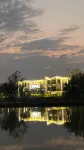Hunchun Fengqi Pavilion Hotels near Huazhong Movie City, Chilong Lake