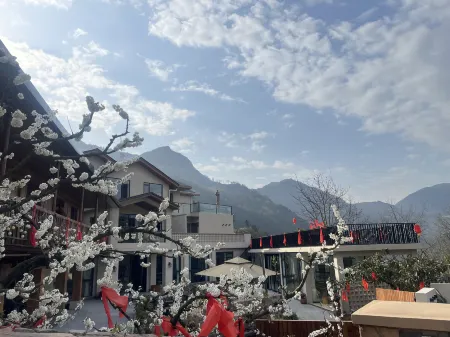 Erma Home Отели рядом с достопримечательностью «The Earthquake Site of The Old Beichuan County»