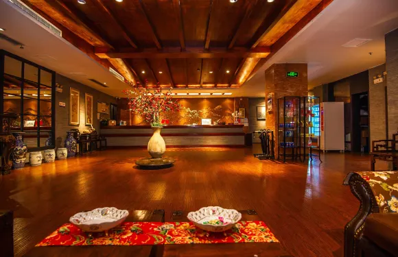 青花瓷酒店（自貢南湖體育中心店）