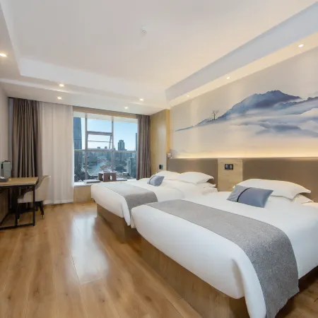 HEBE Xiyin Hotel (Loudi South Station New Municipal Government)