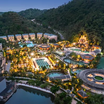 Meizhou Wuhua Hot Mineral Mud Hot Spring Resort Hotels near Hot Mineral Mud Hot Spring Resort