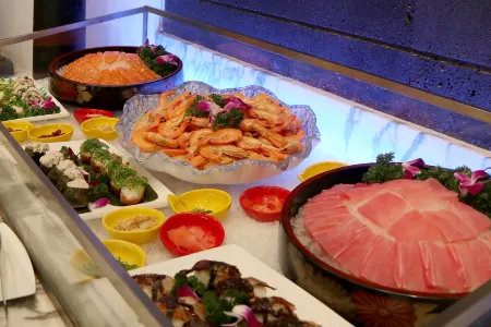 Comfort Suites Отели рядом с достопримечательностью «Beijing Information Science & Technology University Qinghe Xiaoying Campus (Southern District)»