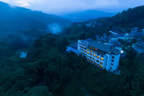 JiangLu Nannuoshan Mountain Inn