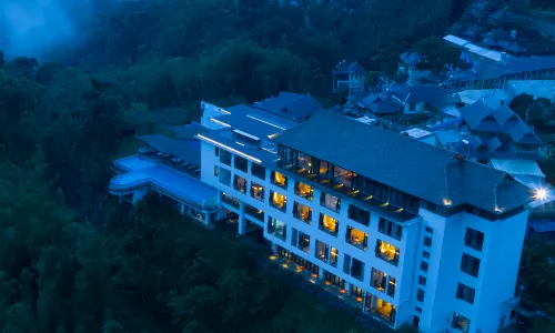 JiangLu Nannuoshan Mountain Inn