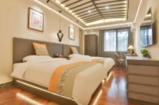 Liuqing Guest House Hotel (Kaifeng Qingming Shangheyuan Store)