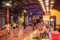 The Twizt - Lifestyle Hostel & Hotel - bar
