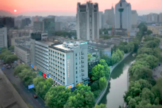 EBO Hotel(Hangzhou West Lake Wulin Square Store)