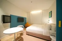 GO Hotel Si Racha at Central Si Racha 카오 키여우 개방 동물원 주변 호텔