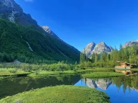 四姑娘山橙月山居（雙橋溝景區店） - 2星級