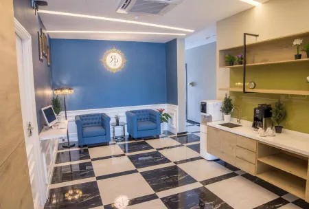 Redpine Boutique Hotel