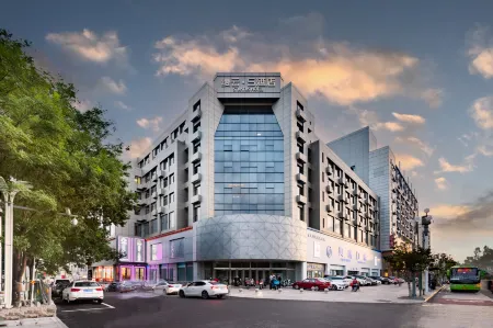 Stratus Hotel (Beijing Miyun Gulou District Government Branch) Отели рядом с достопримечательностью «Rose Garden»