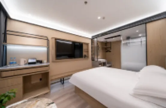 Waiting Hotel (Shanghai Hongqiao Tianshan Road) Hotel dekat Stasiun Metro Weining Road