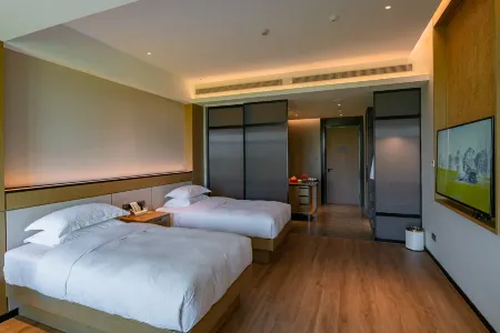 Yu Resort Отели рядом с достопримечательностью «Pinghu Mo's Manor»