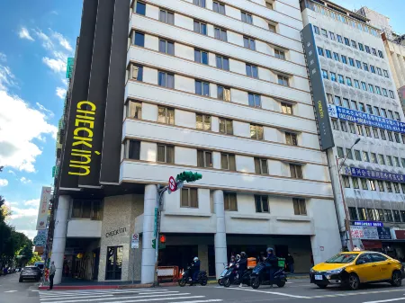 CHECK inn Taipei Main Station Branch Отели рядом с достопримечательностью «Taipei Mosque»