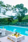 Mollin Room Dreams Art Resort - مسبح على السطح