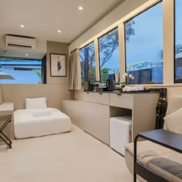 巴士合作社房車酒店 鄰近Orchid Garden & Koi Pond的酒店