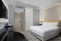 Earl Family Hotel Jiaxing Nanhu Hotels near Galeries Lafayette