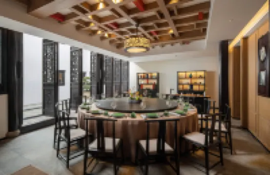 Suzhou Pingjiang Road Yihe Songmaoju (Pingjiang Road Historic Street Shop)