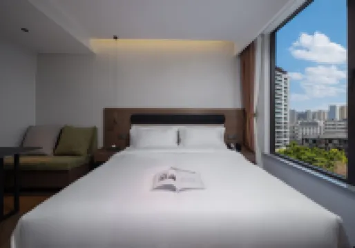 Huaxi Hongta Avenue Nguyen Park Branch