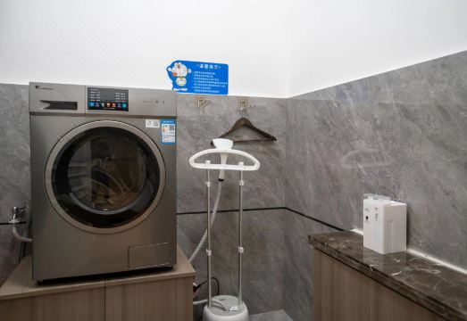 1. 위안주 호텔..