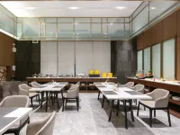 Me Young Me House Hotel (Shaodong High-speed Railway Station Binfen Huanqiucheng) โรงแรมในเส้าตง