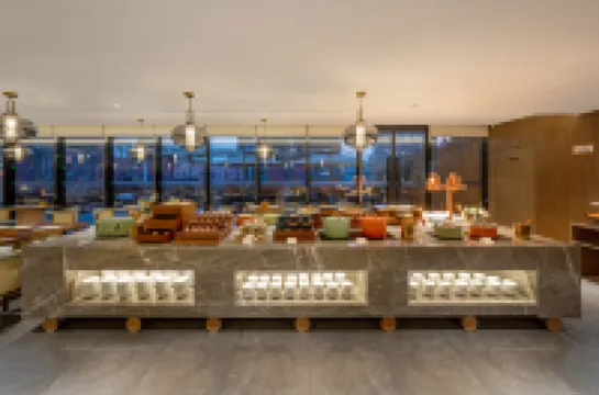 Chonpines Hotel (Beijing Sanyuanqiao Yansha Embassy District Store)