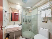 Jiujiang Hongyun Hotel (Shili Old Street Wanda Plaza)