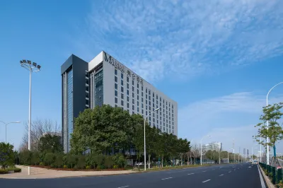 우한 광구 후베이 경제대학 매이룬 호텔 국립검찰대학호북부부원-탕손호캠퍼스 주변 호텔