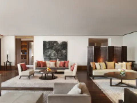 เดอะ เซนต์ รีจิส ลาซา รีสอร์ต โรงแรมในลาซา