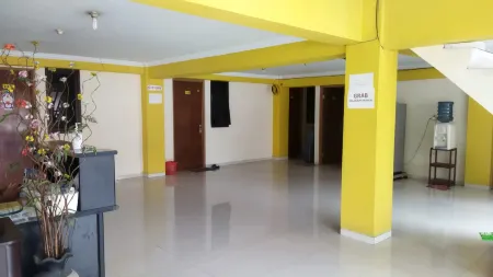 Homestay Tentrem Simpang Lima Отели в г. Pati Regency