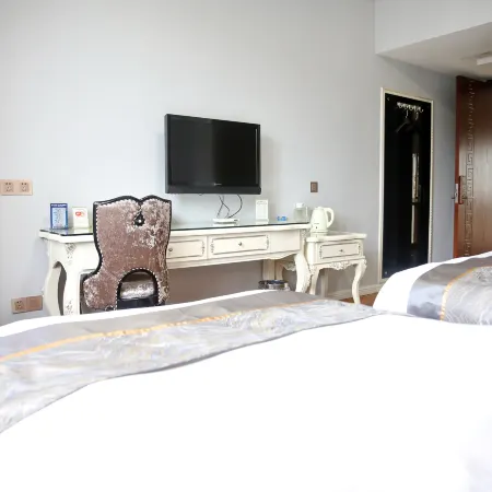 Daishan east river hotel