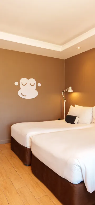 ห้องดีลักซ์เตียงแฝดพร้อมวิวทะเลสาบ