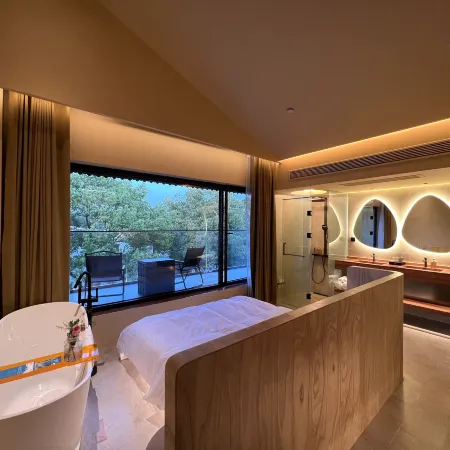 WOPAI Designer Hotel (Suzhou Guanqian Street Yangyuxiang Subway Station Branch) Hotels in Suzhou