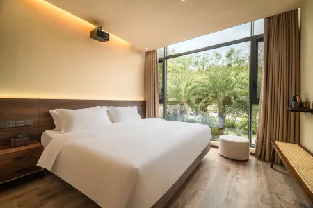 Yueting Nanshe (Libo Xiaoqikong East Gate)