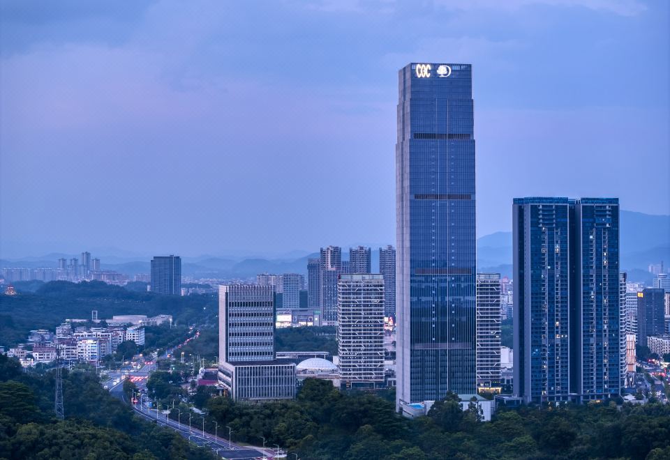 1. 광저우 쩡청 비..