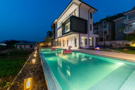 Tonglu Nanye Homestay Отели рядом с достопримечательностью «Yuantong Temple»