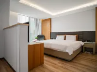 AHS Hotel (Xi'an Fengcheng 2nd Road  Youth Centre Subway Station) Hotels near Weiyang