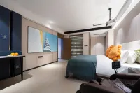 Century the Centennial Hotel