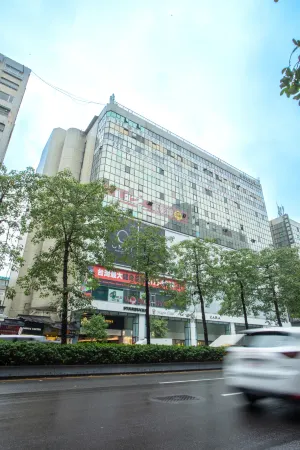 Cloud Hotel Arena Отели рядом с достопримечательностью «Музей императорского дворца»