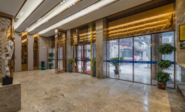 Super 8 Hotel Select (Guangzhou Station Xicun Metro Station)