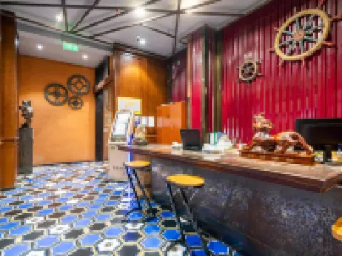 Jianman Hotel (Longyou South Gate Historical Block Store) Hotels in Longyou