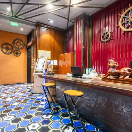 Jianman Hotel (Longyou South Gate Historical Block Store)