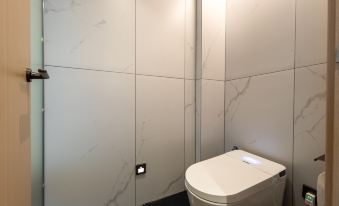 Lily One Court Hotel(Foshan Zu Temple Creative Industrial Park Store )