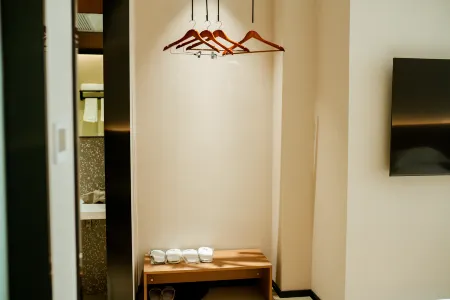 Be Room Hotel Отели рядом с достопримечательностью «Bijiashan Park»